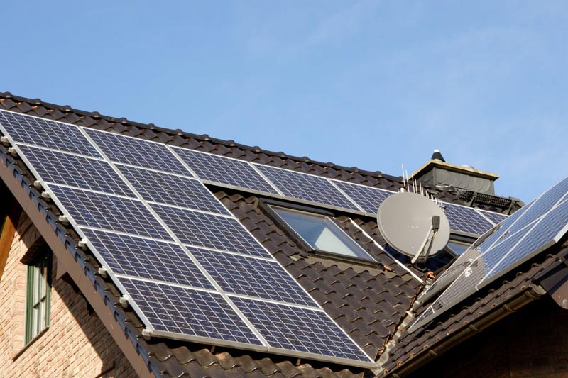 Rooftop solar array generating power for a hybrid system